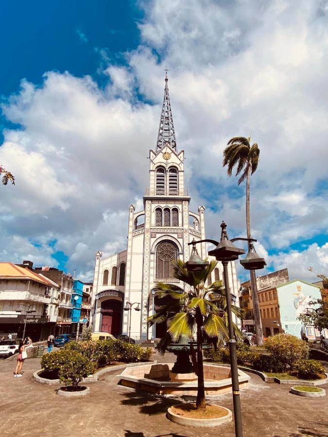 Loft T2 En Couleur En Plein Centre Ville Fort-De-France Martinique Εξωτερικό φωτογραφία