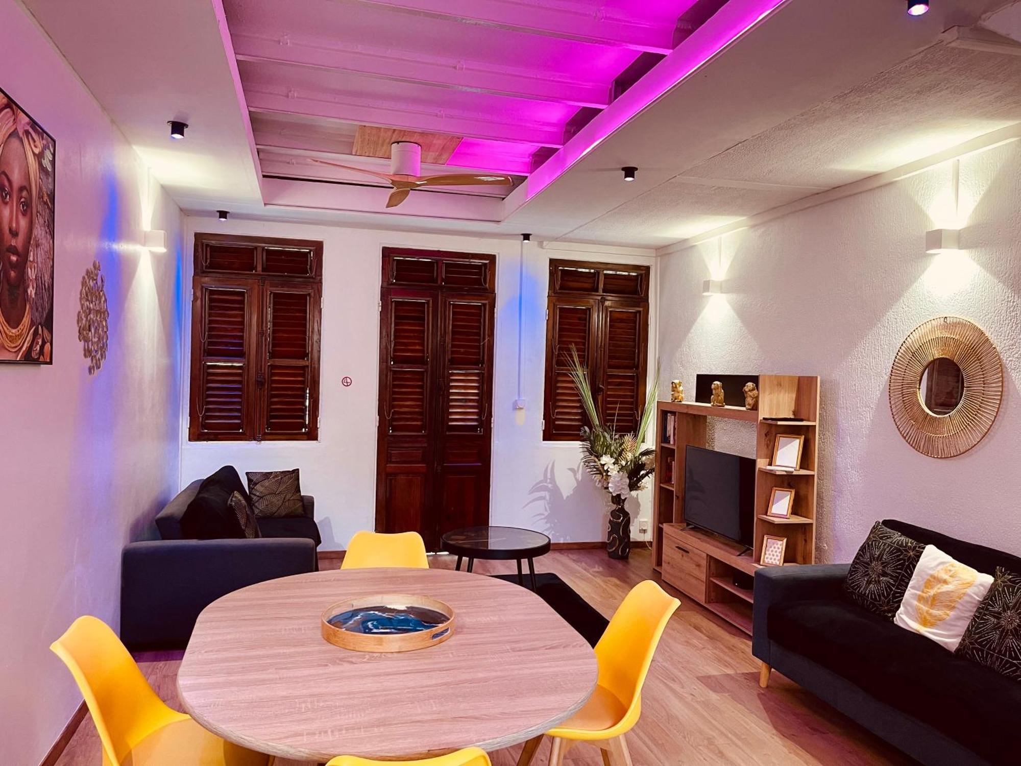 Loft T2 En Couleur En Plein Centre Ville Fort-De-France Martinique Εξωτερικό φωτογραφία